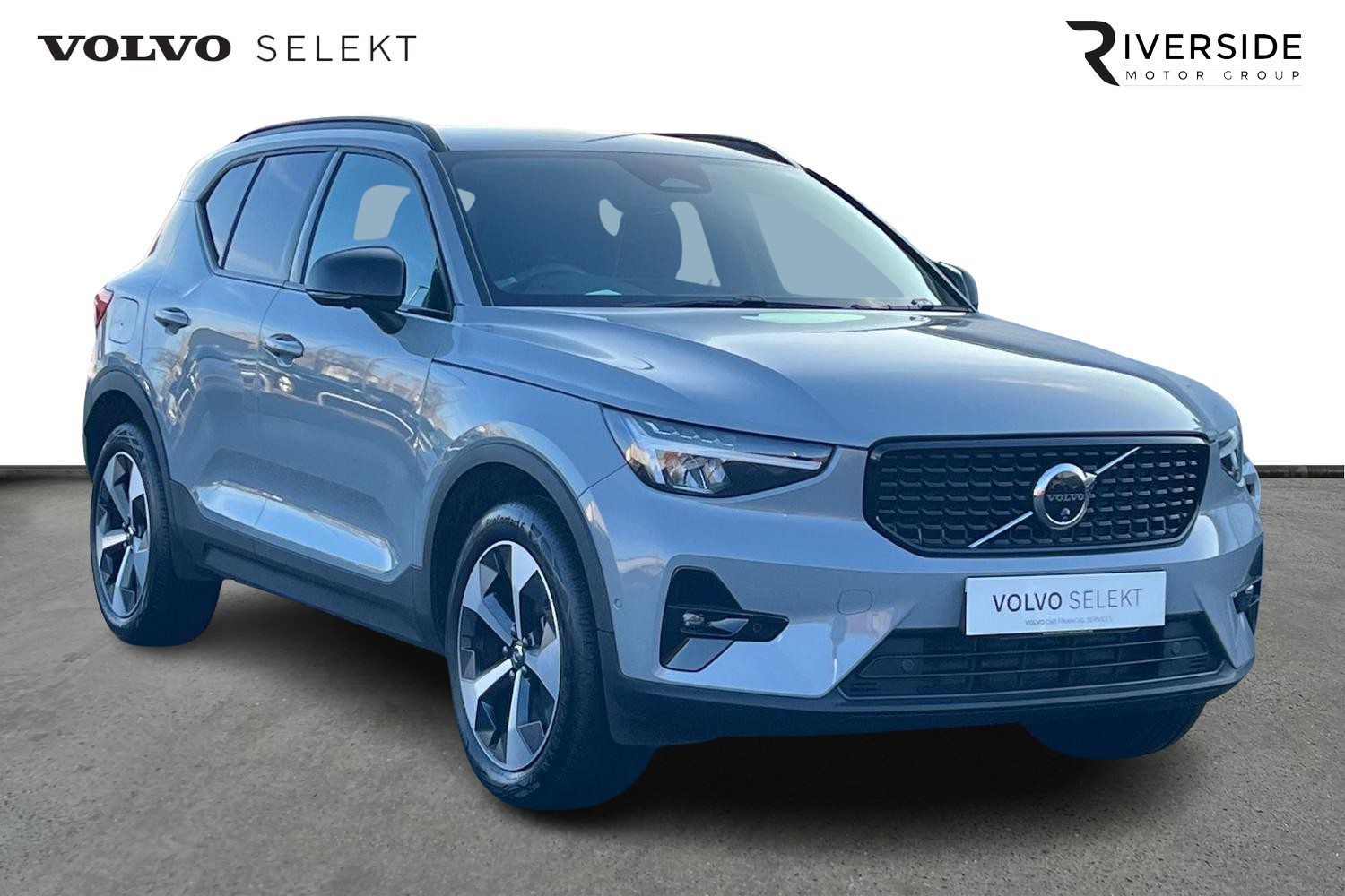 Main listing image - Volvo XC40