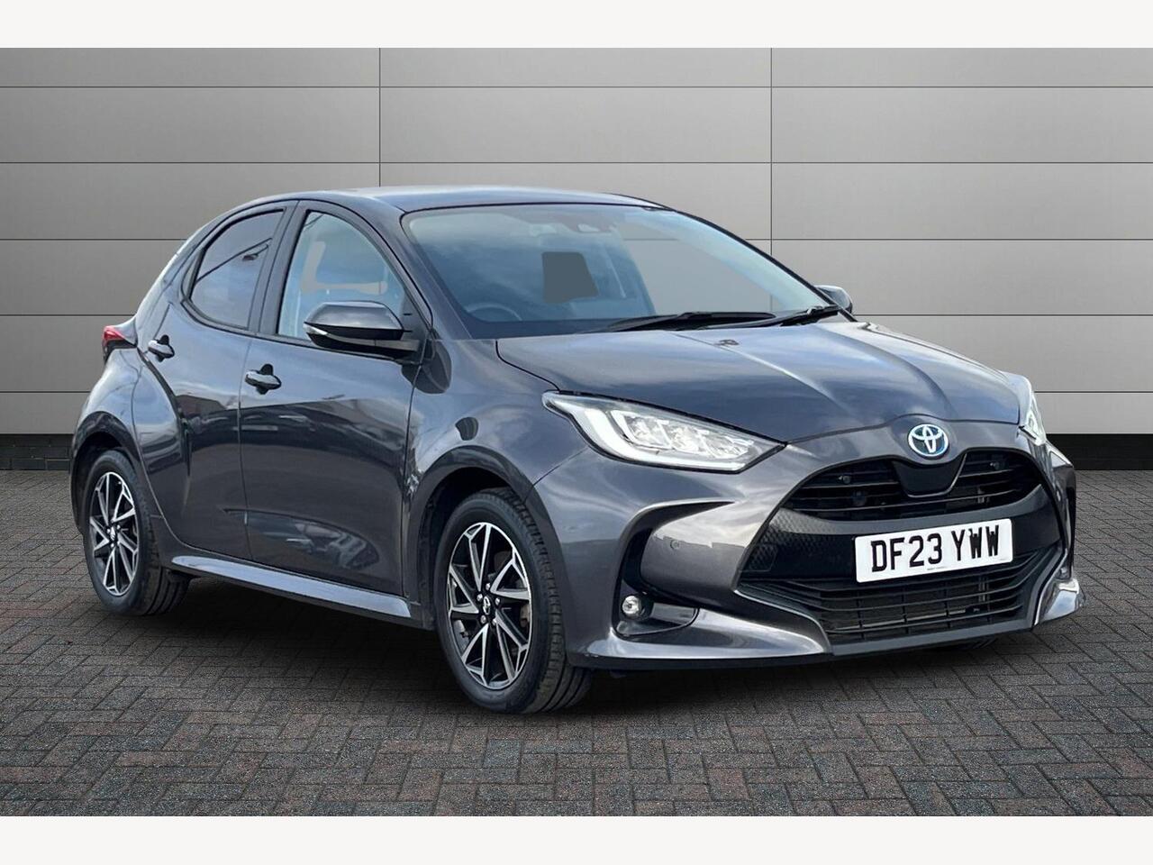 Main listing image - Toyota Yaris