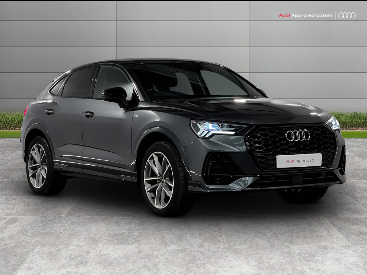 Main listing image - Audi Q3