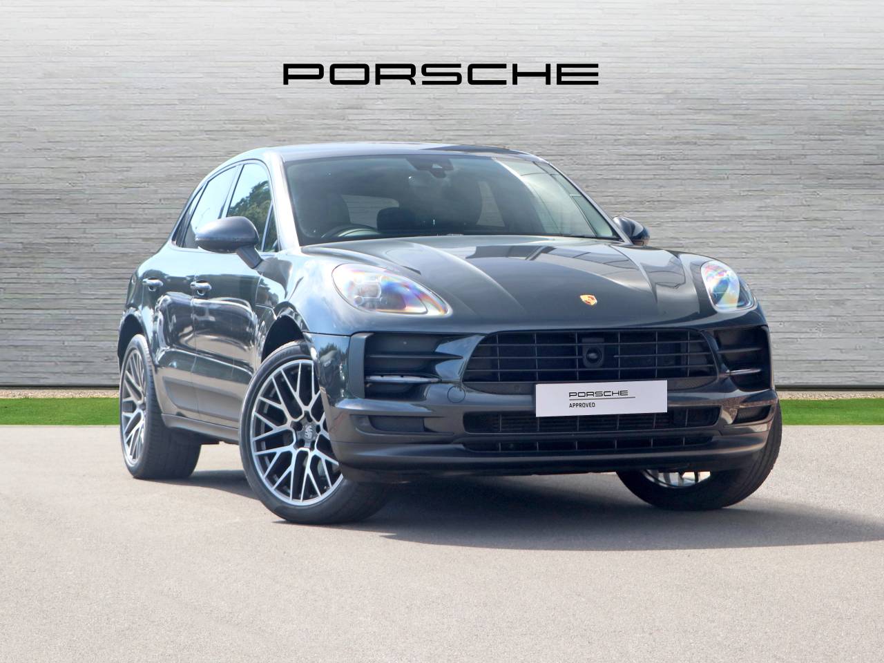Main listing image - Porsche Macan