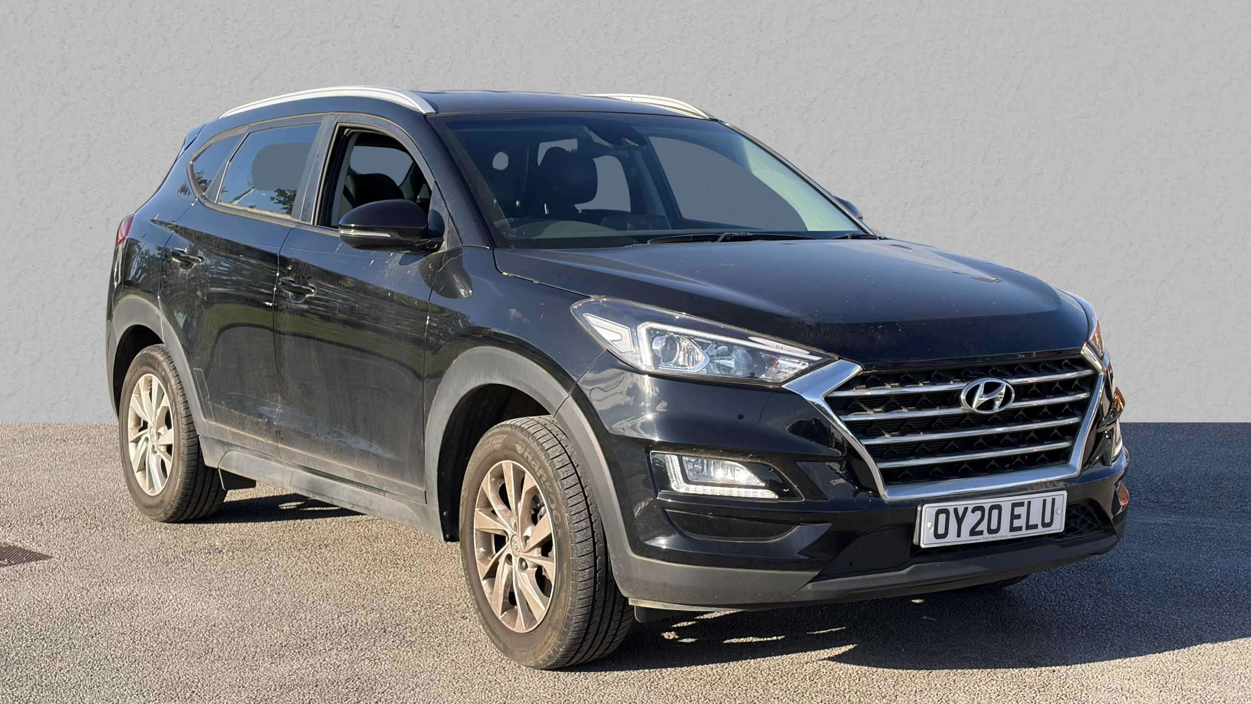 Main listing image - Hyundai Tucson