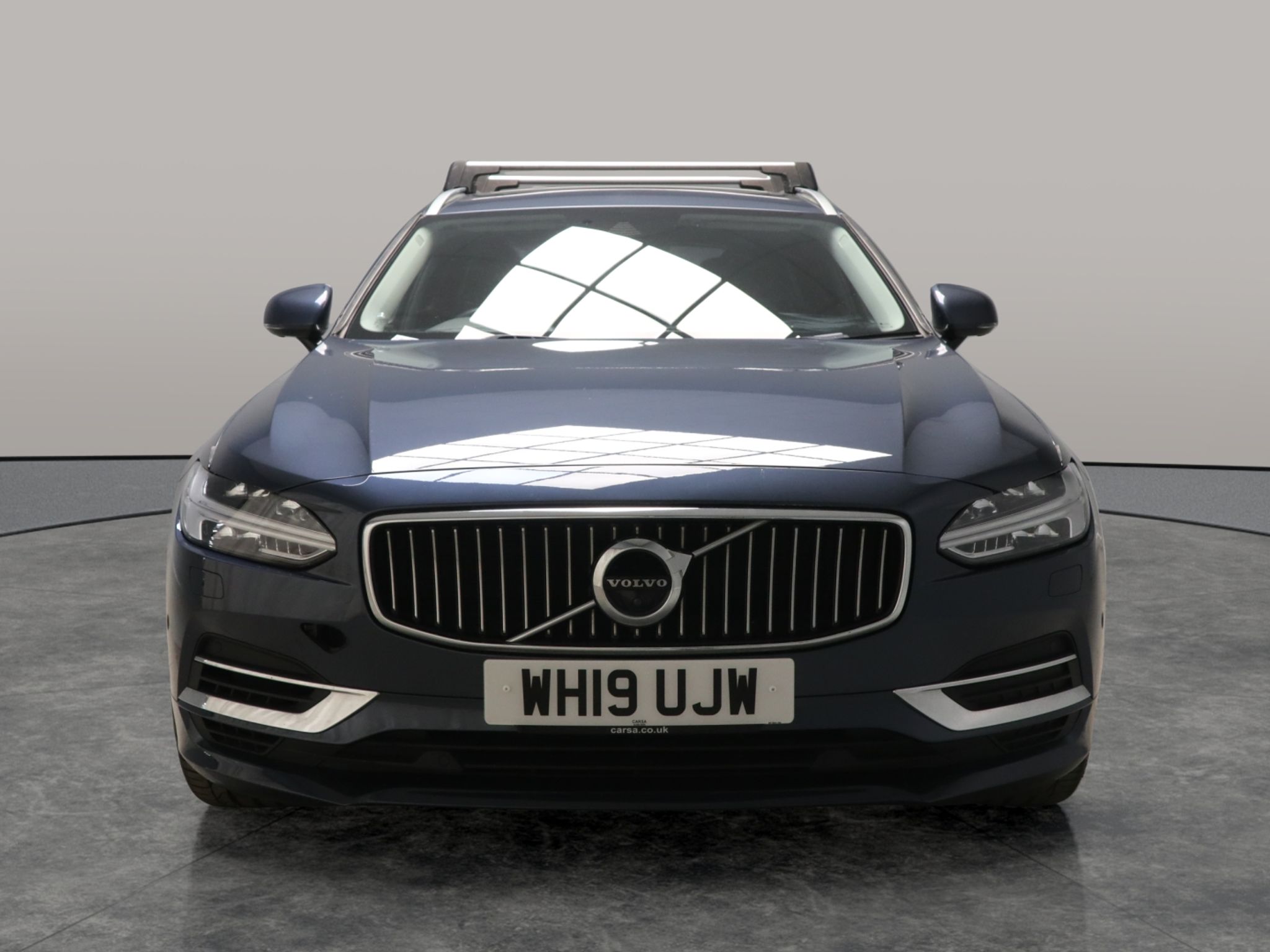 Main listing image - Volvo V90