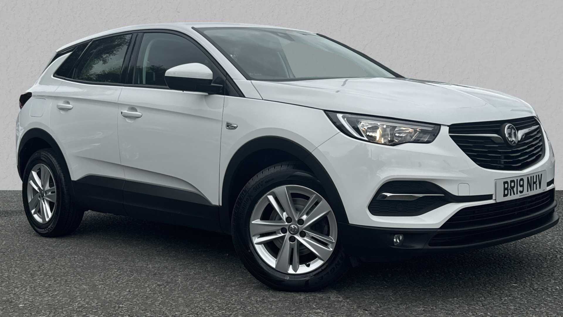 Main listing image - Vauxhall Grandland X