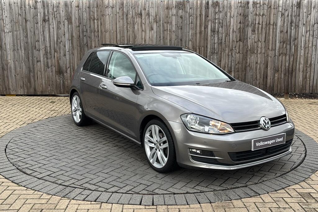 Main listing image - Volkswagen Golf