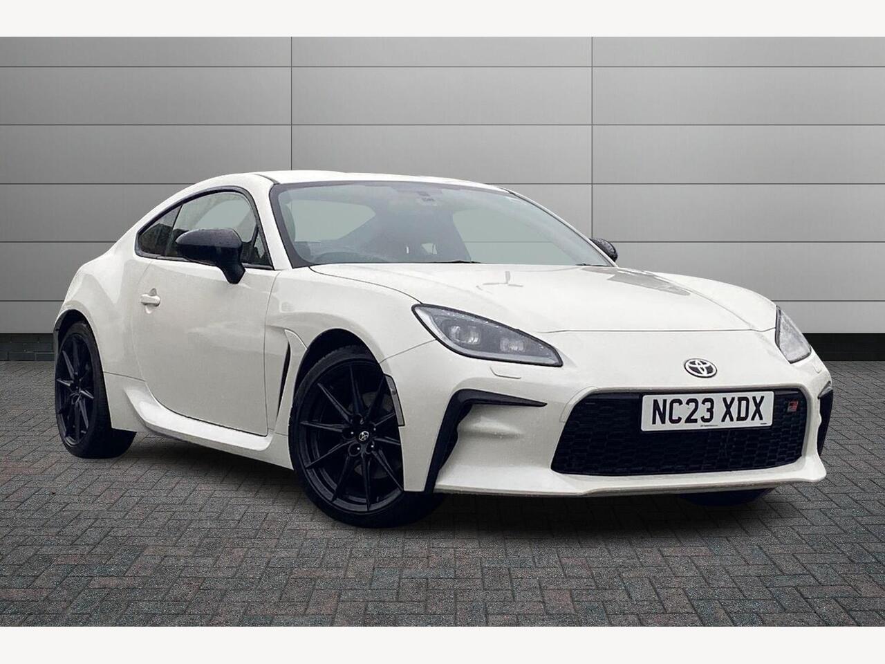 Main listing image - Toyota GR86