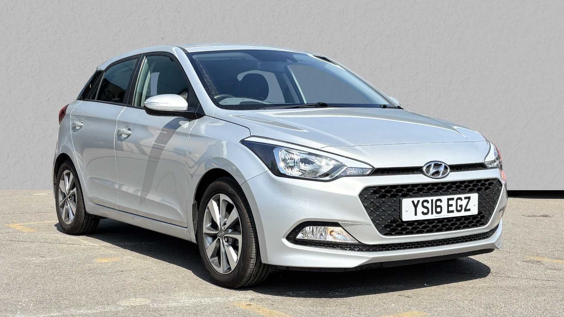 Main listing image - Hyundai i20