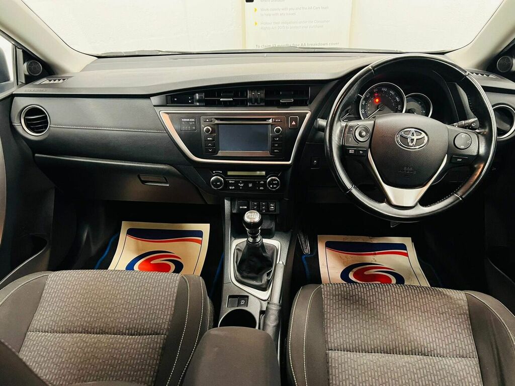 Main listing image - Toyota Auris Touring Sport