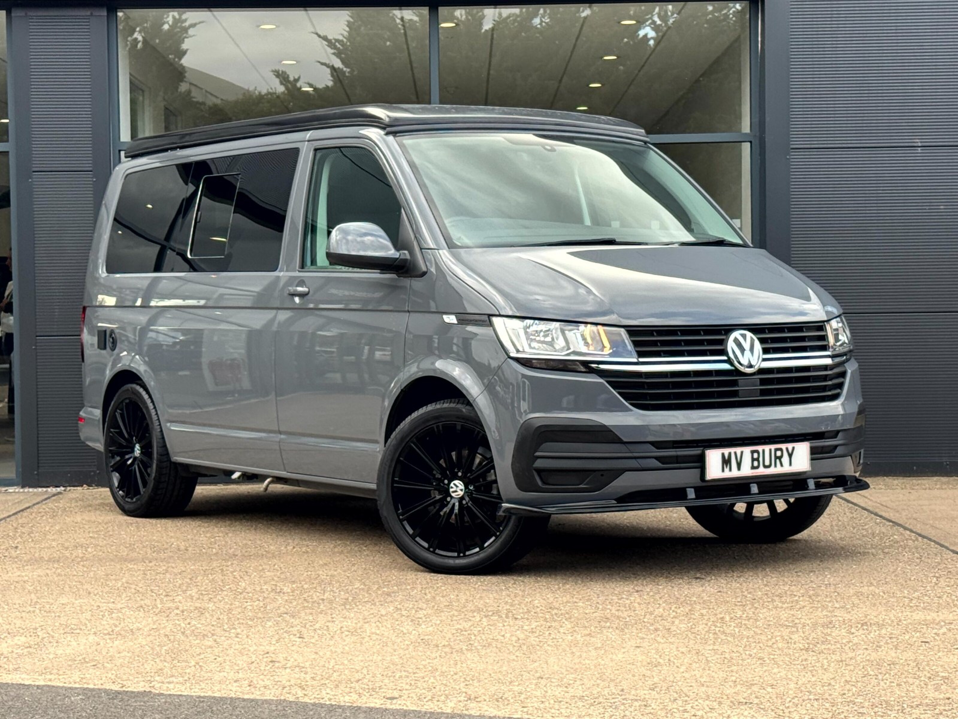 Main listing image - Volkswagen Transporter