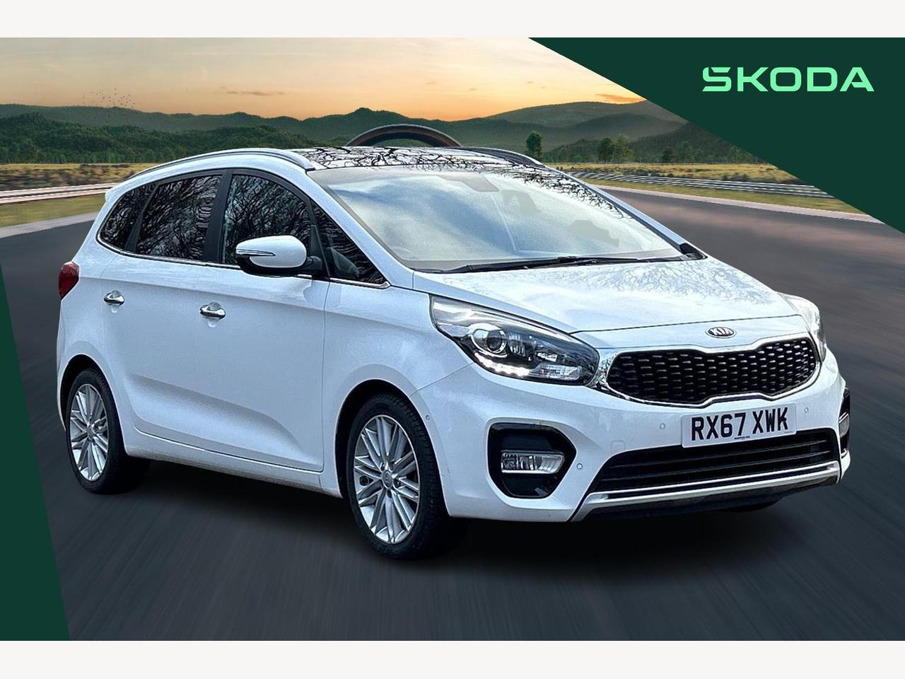 Main listing image - Kia Carens