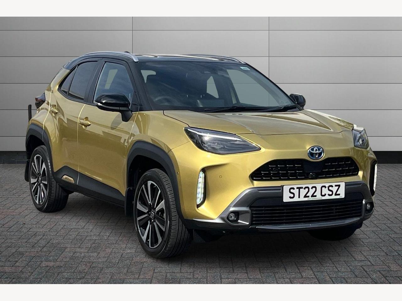 Main listing image - Toyota Yaris Cross