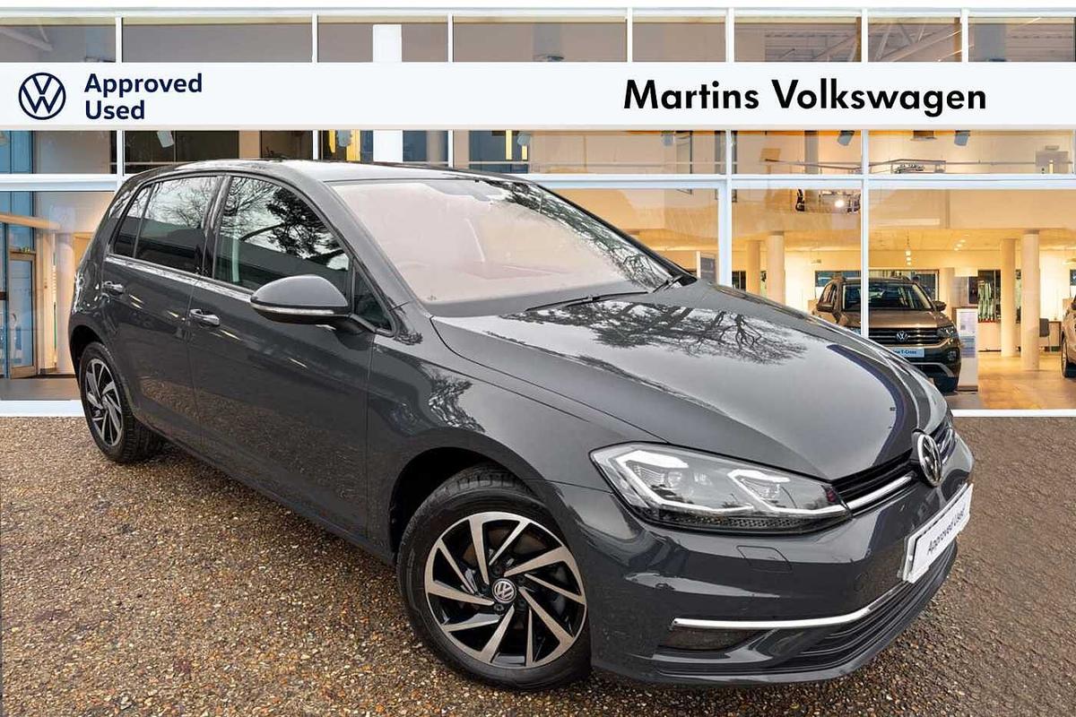 Main listing image - Volkswagen Golf