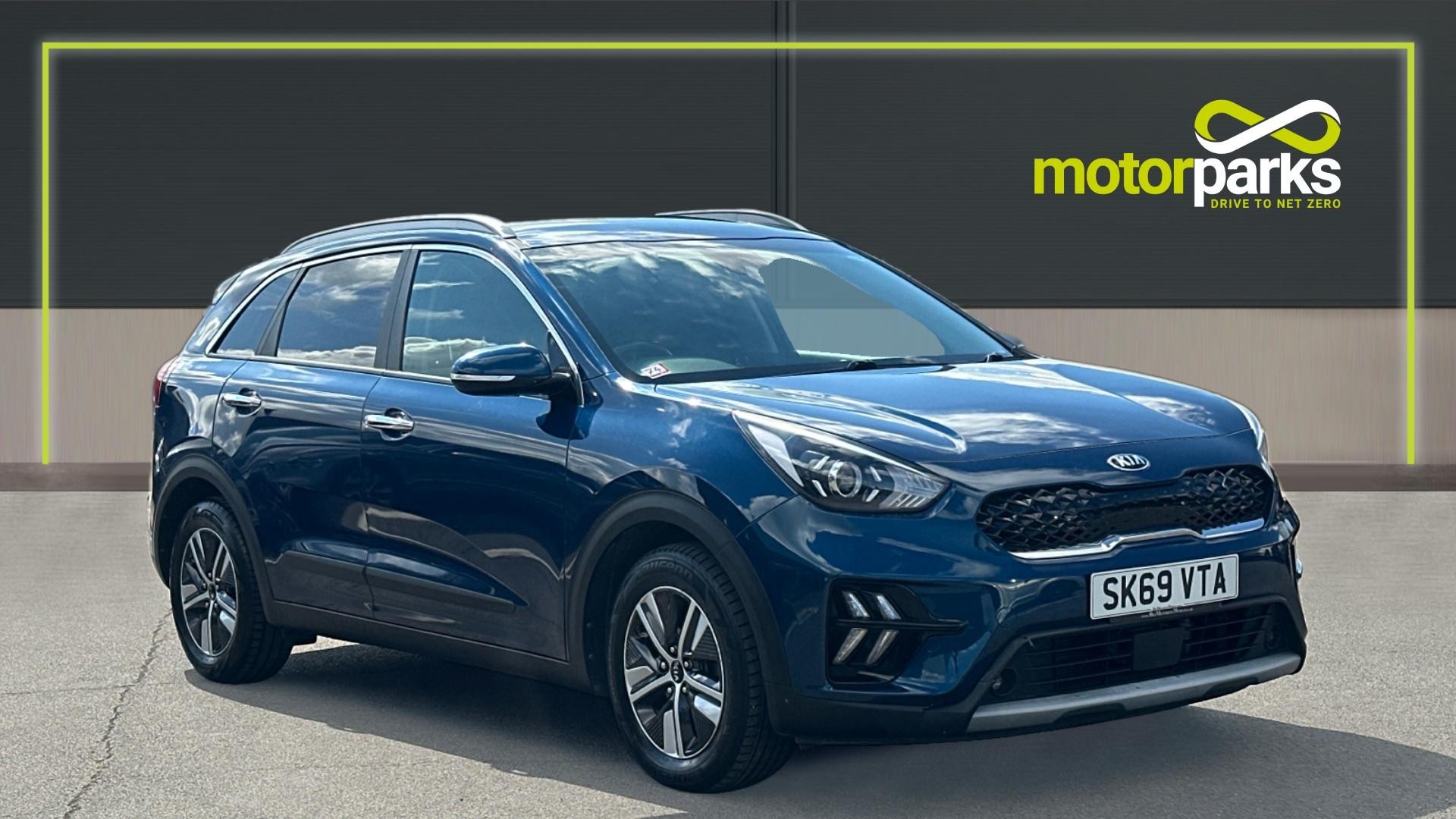 Main listing image - Kia Niro