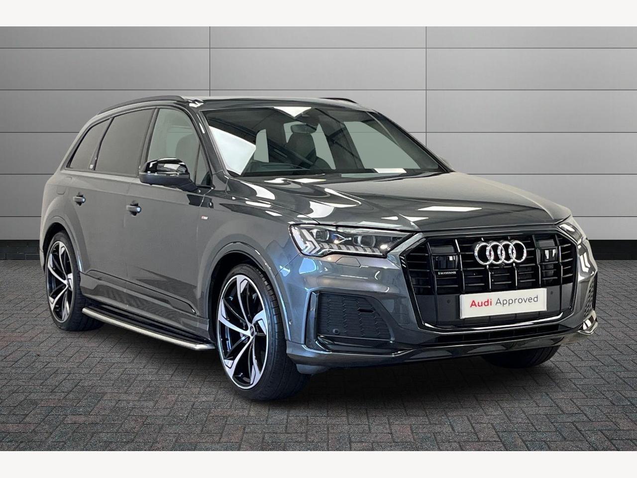 Main listing image - Audi Q7