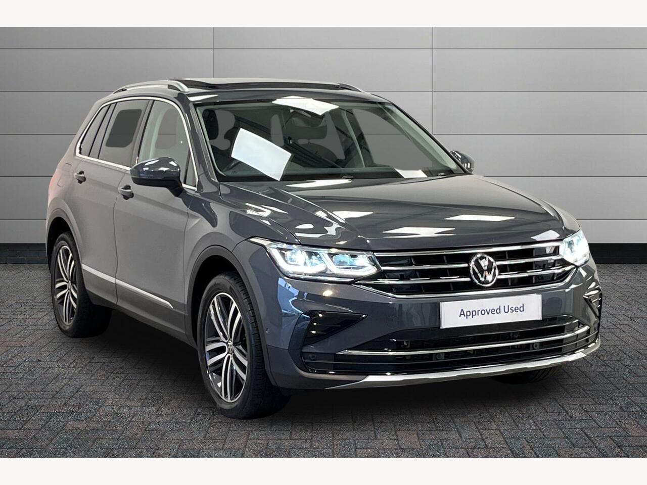 Main listing image - Volkswagen Tiguan