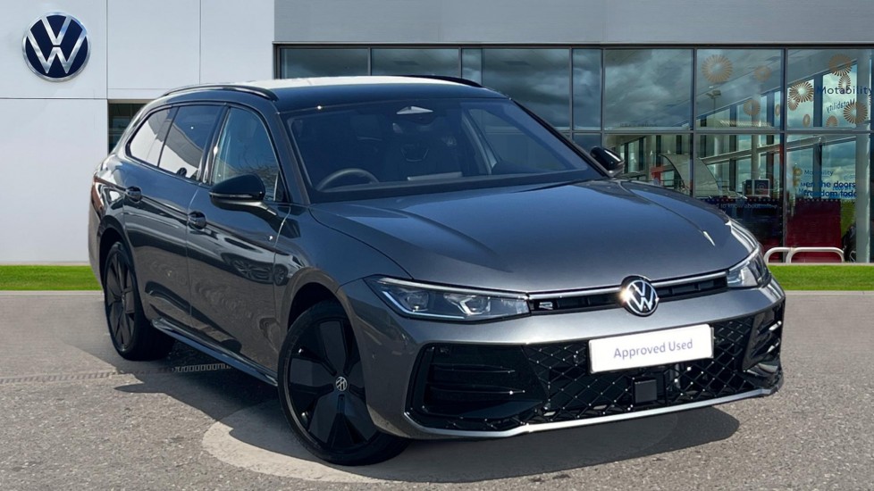 Main listing image - Volkswagen Passat Estate