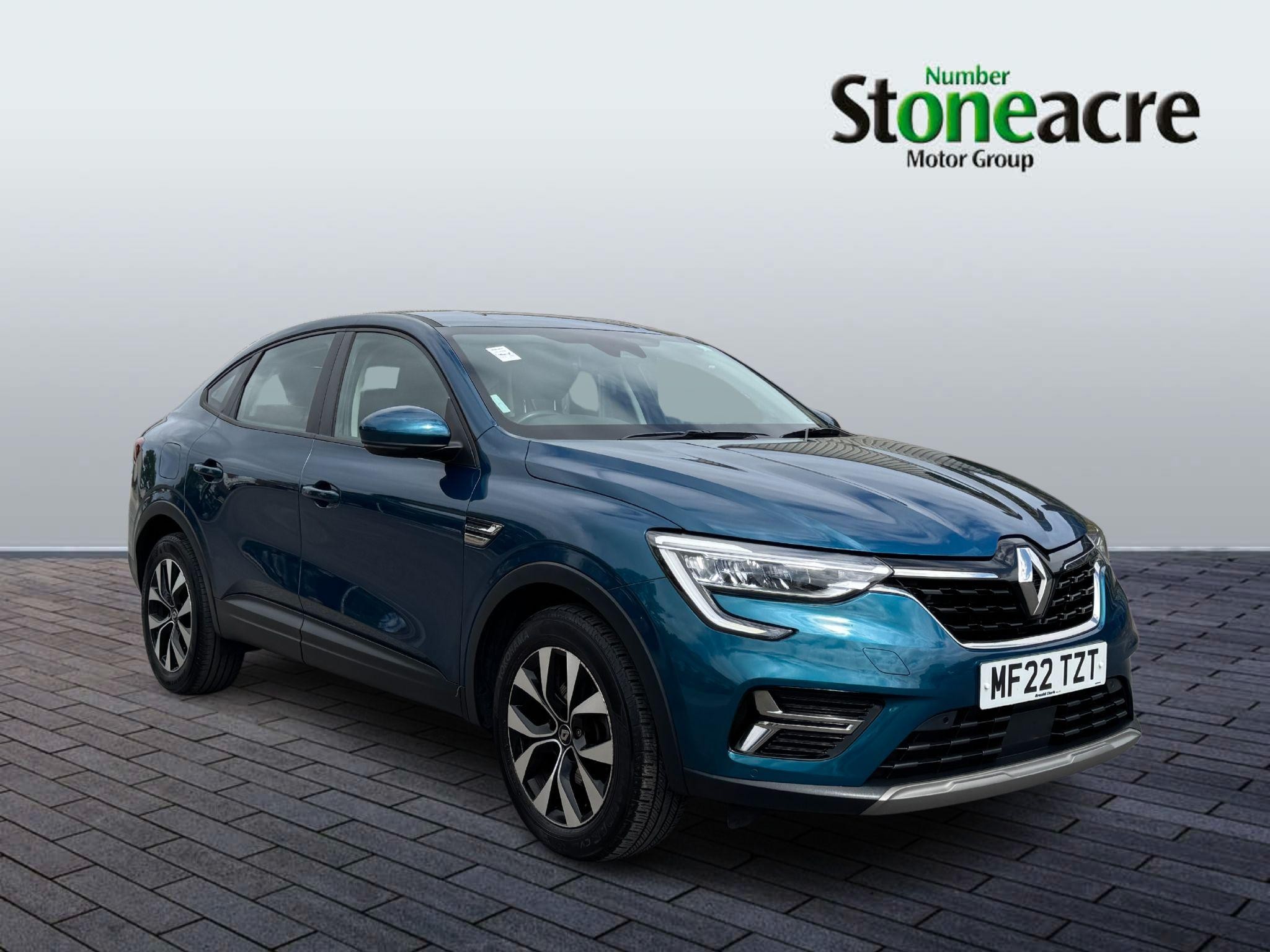Main listing image - Renault Arkana