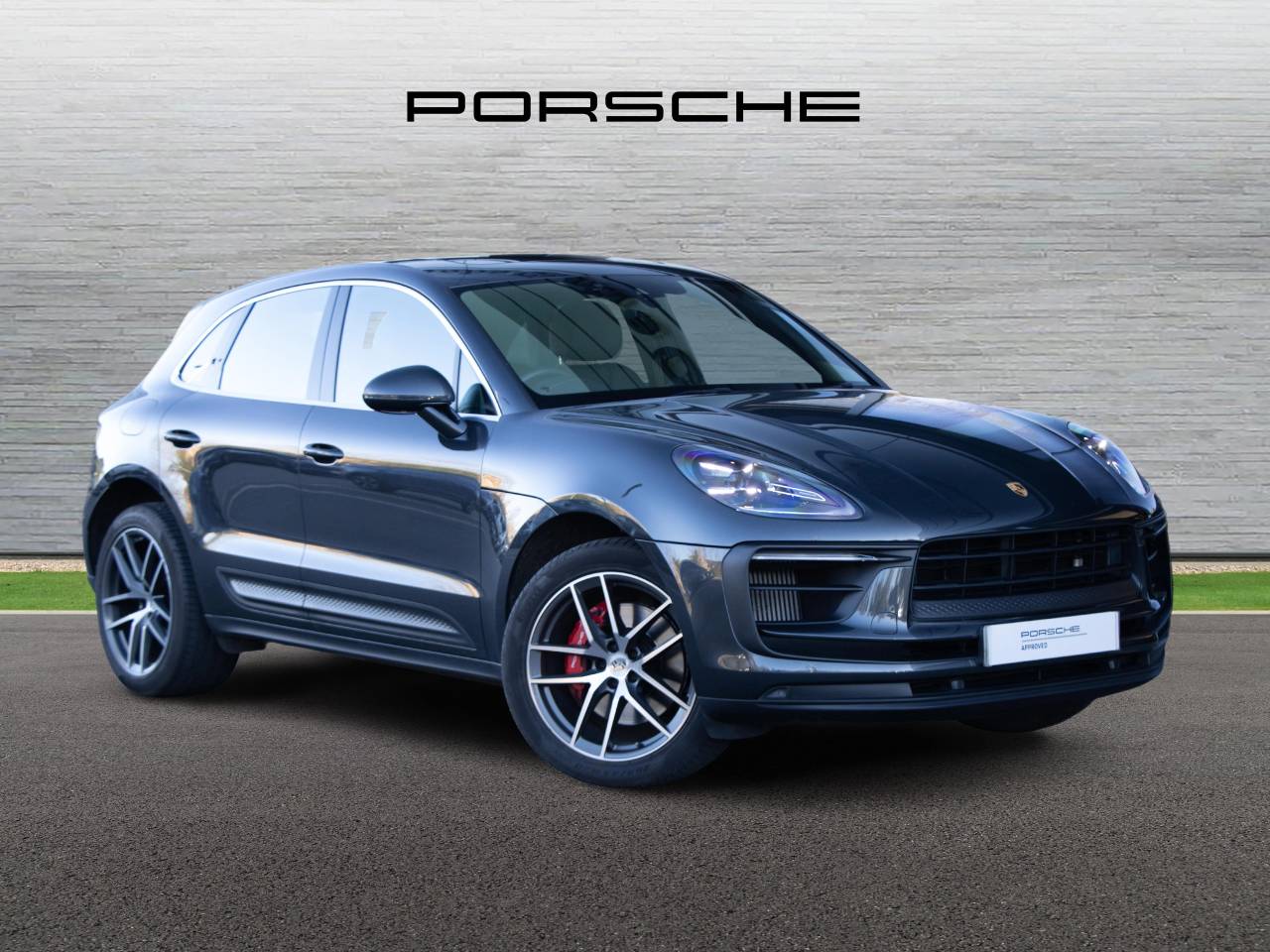 Main listing image - Porsche Macan