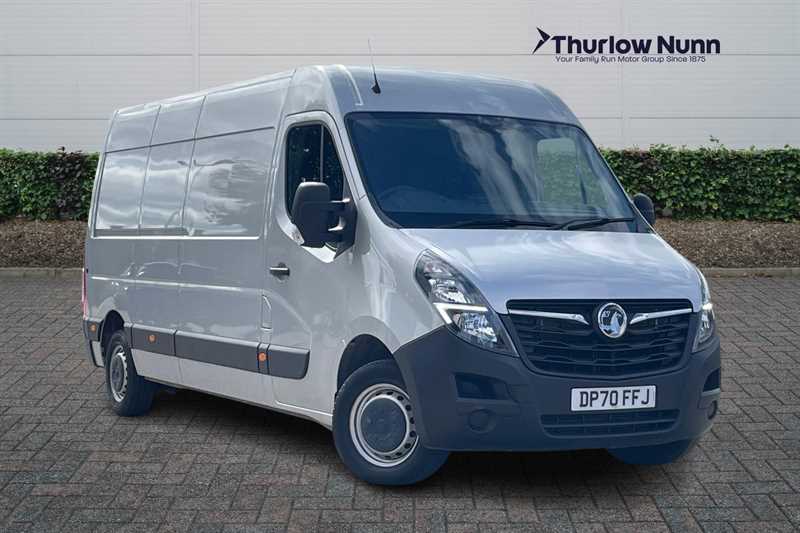 Main listing image - Vauxhall Movano