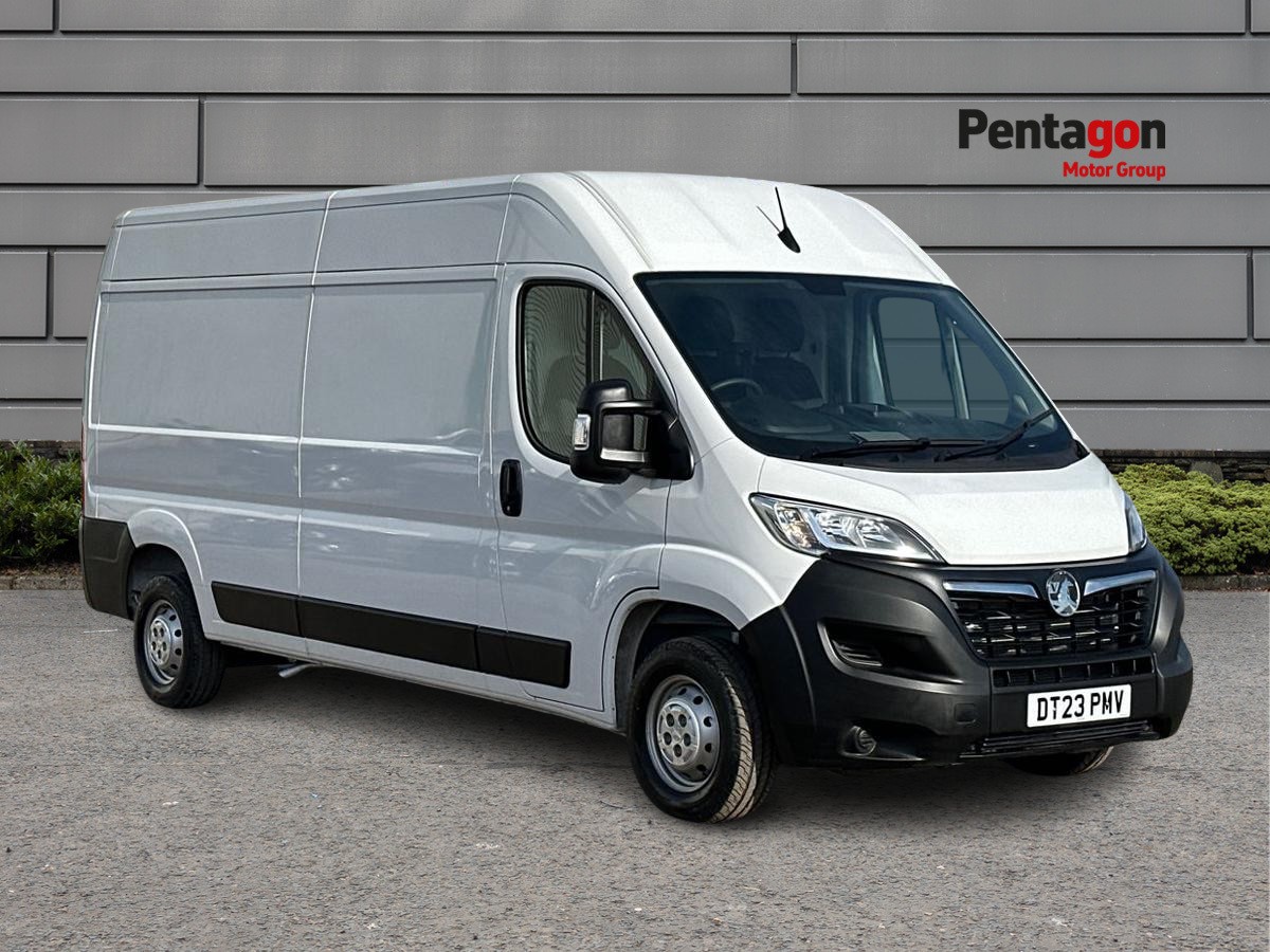 Main listing image - Vauxhall Movano