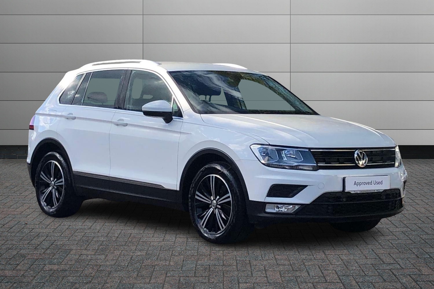 Main listing image - Volkswagen Tiguan