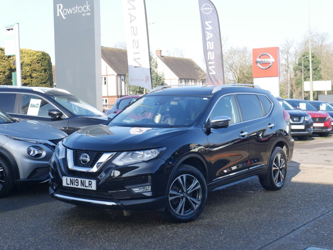 Main listing image - Nissan X-Trail