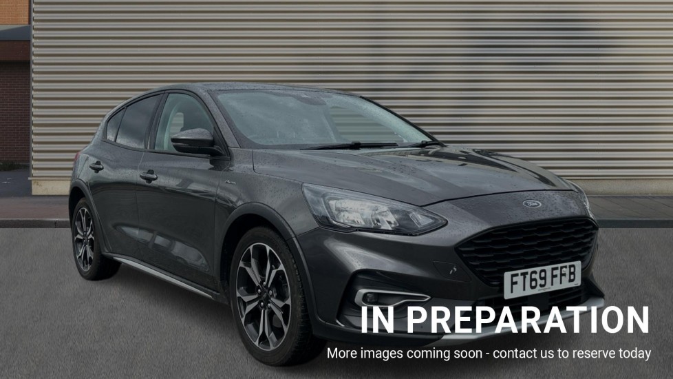 Main listing image - Ford Focus Active