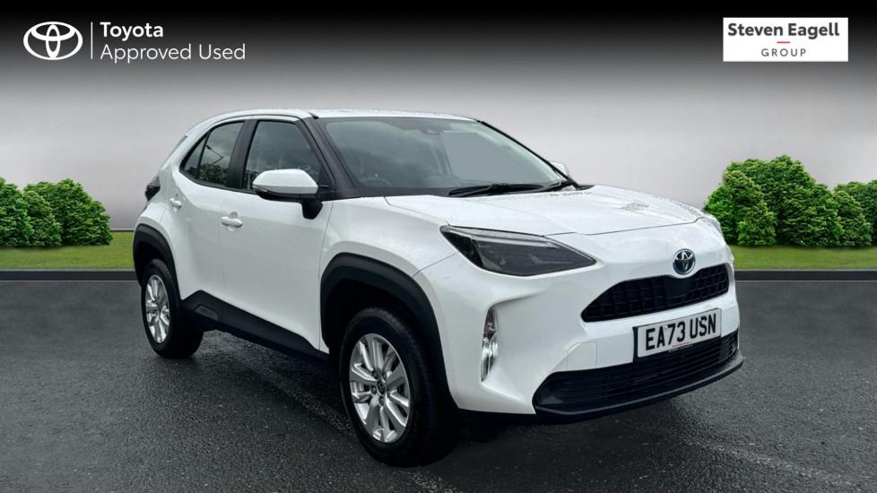 Main listing image - Toyota Yaris Cross