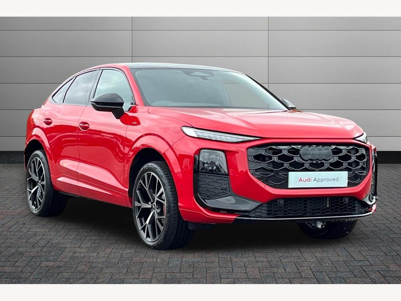 Main listing image - Audi Q3