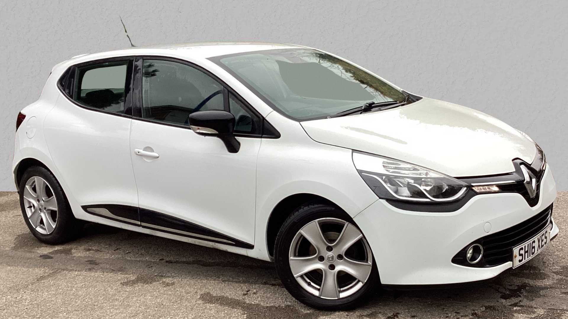 Main listing image - Renault Clio