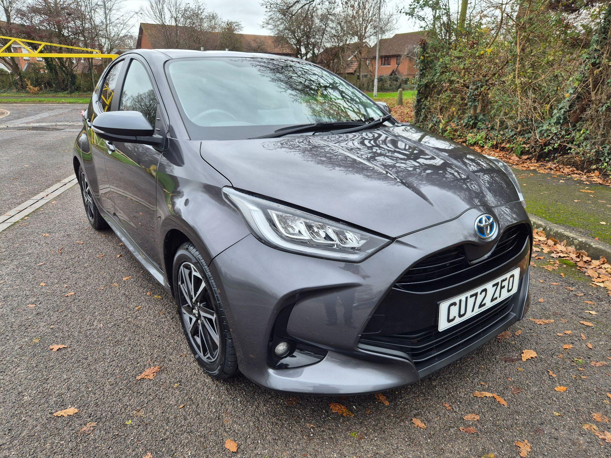 Main listing image - Toyota Yaris