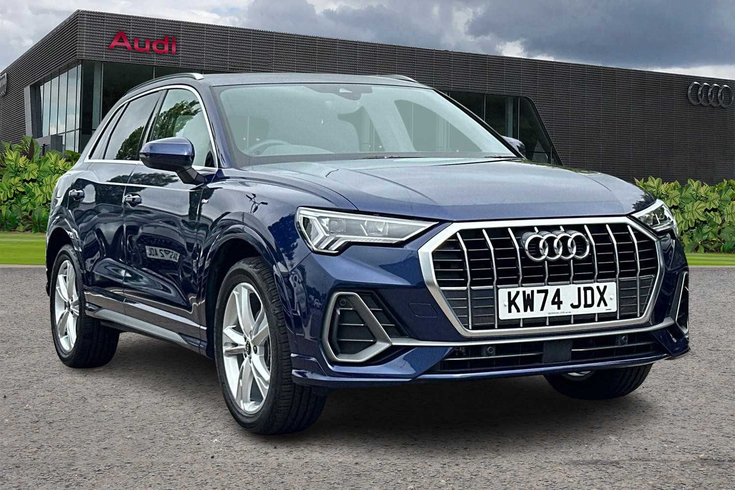 Main listing image - Audi Q3