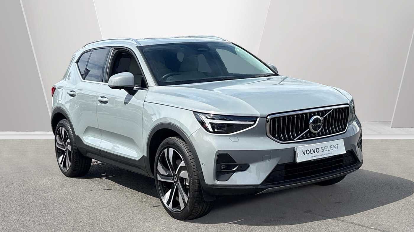 Main listing image - Volvo XC40