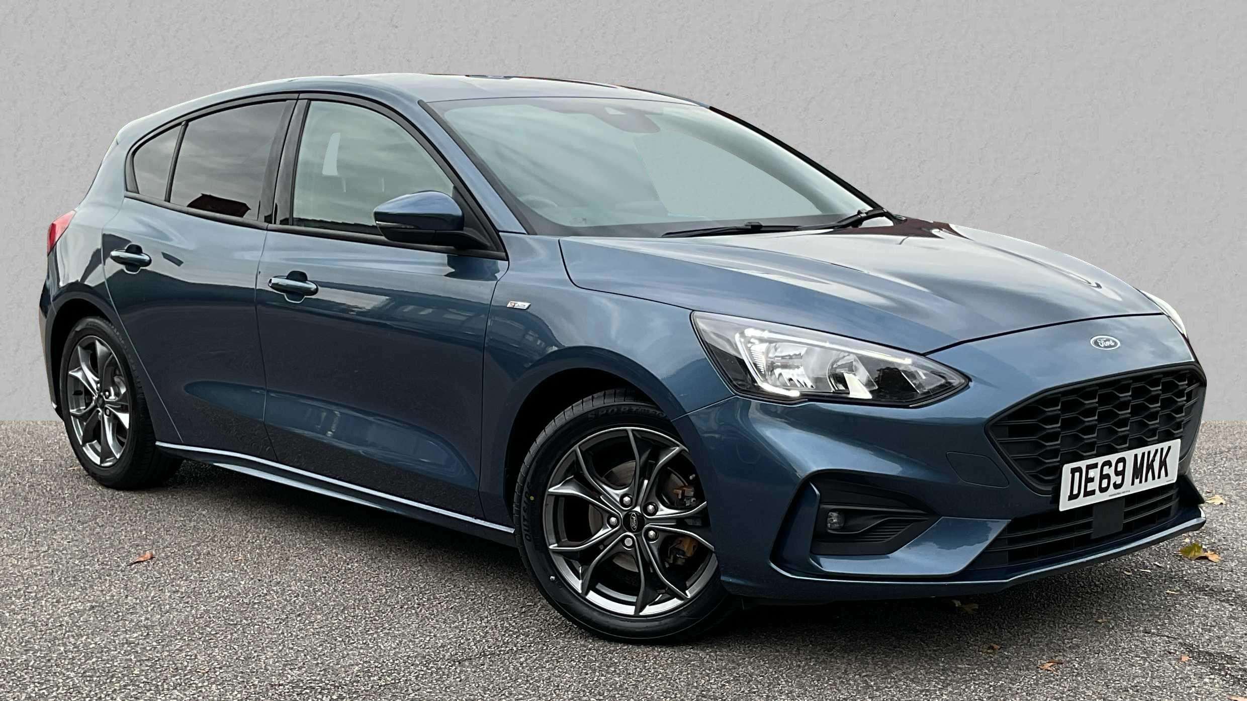 Main listing image - Ford Focus