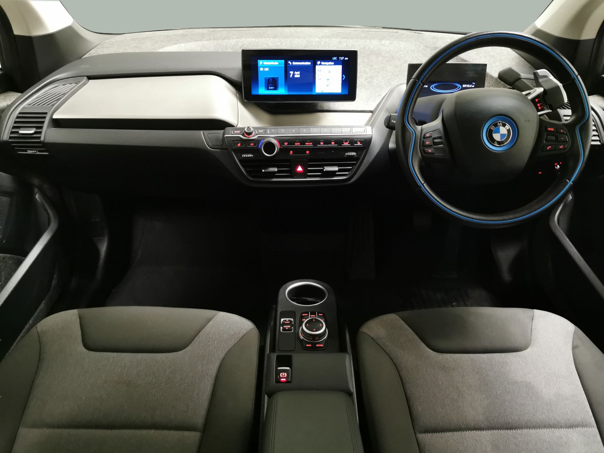 Main listing image - BMW i3