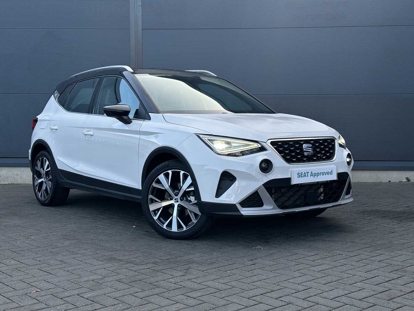 Main listing image - SEAT Arona