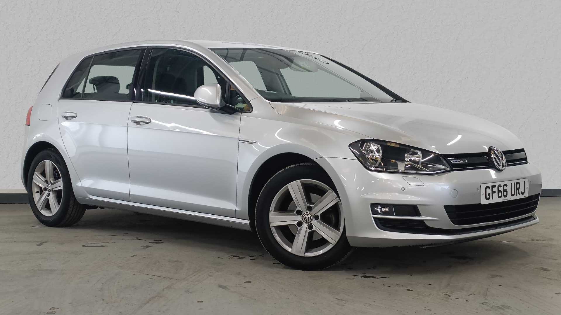 Main listing image - Volkswagen Golf