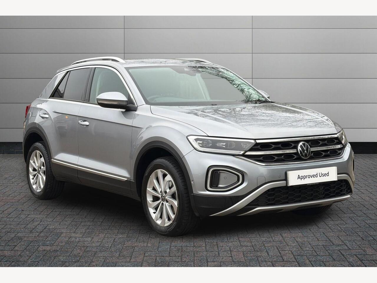 Main listing image - Volkswagen T-Roc