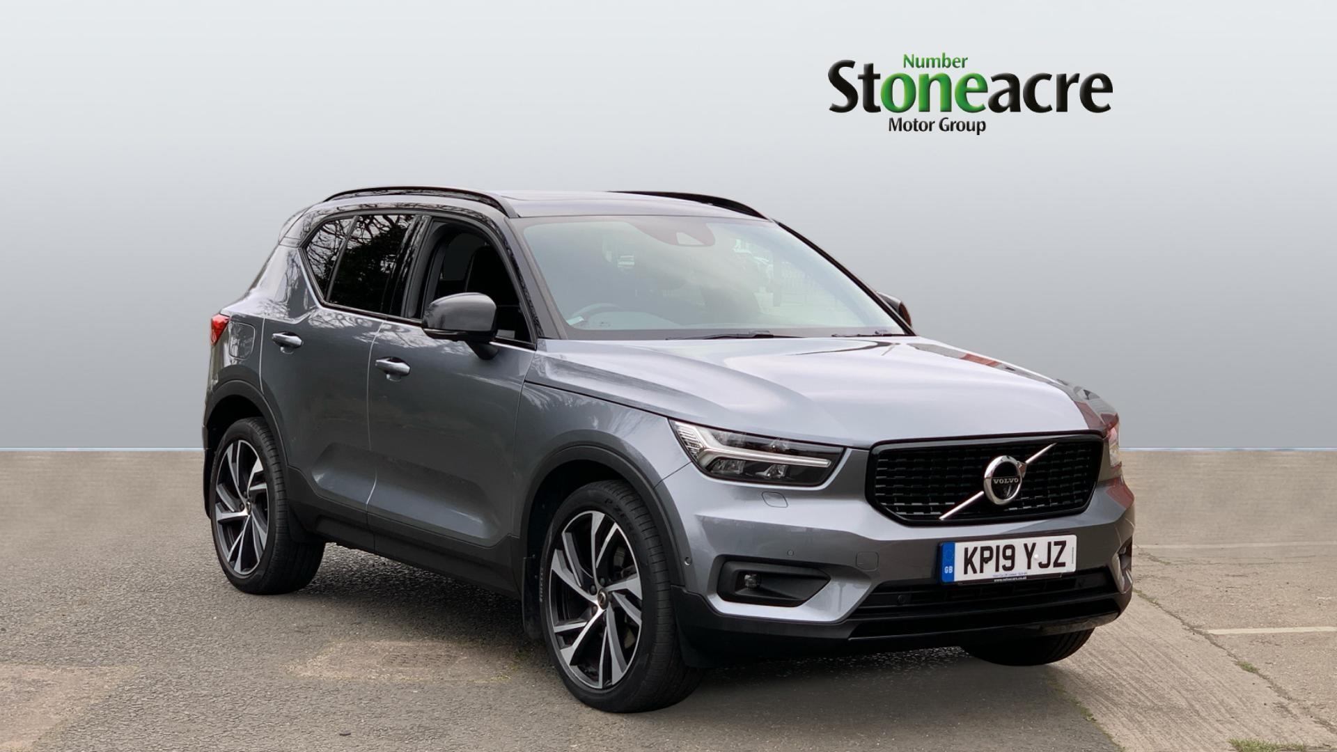 Main listing image - Volvo XC40