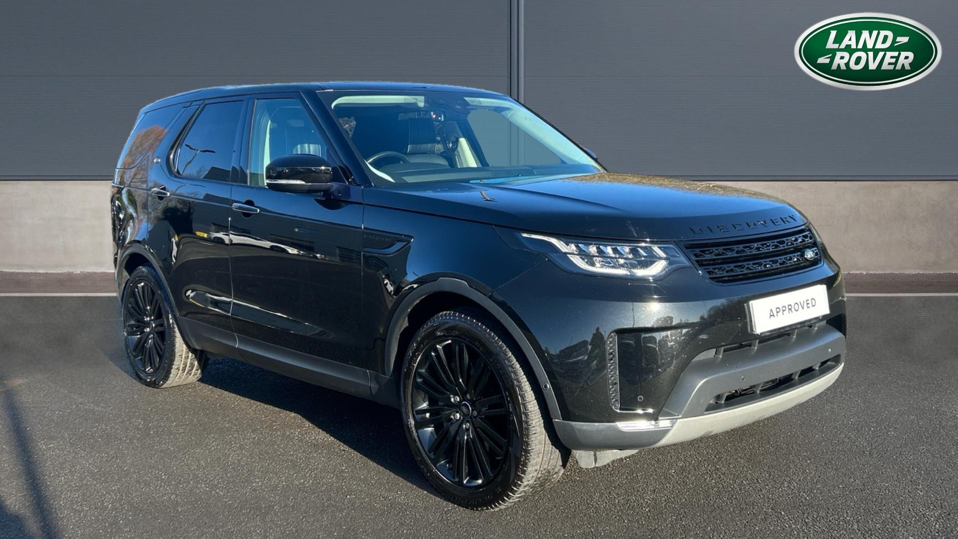 Main listing image - Land Rover Discovery