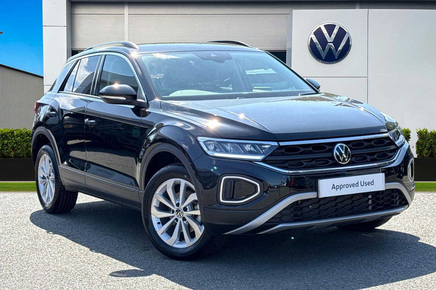 Main listing image - Volkswagen T-Roc