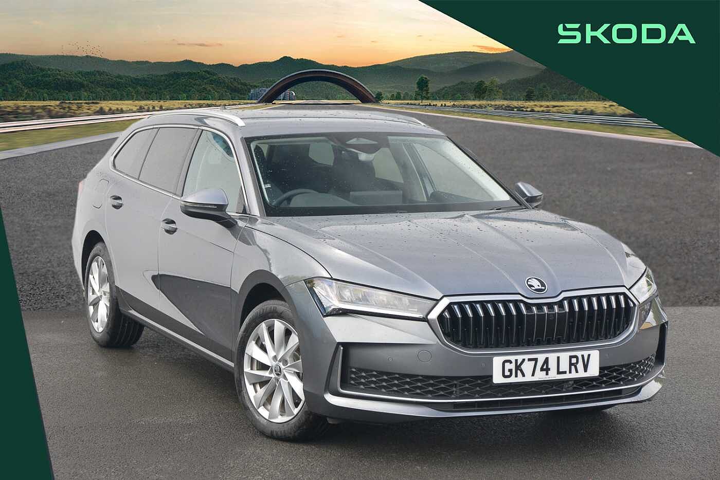 Main listing image - Skoda Superb Estate