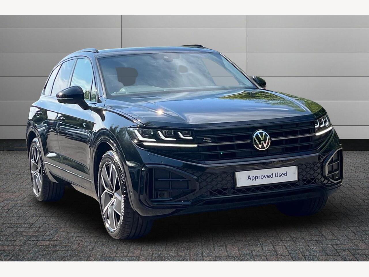 Main listing image - Volkswagen Touareg