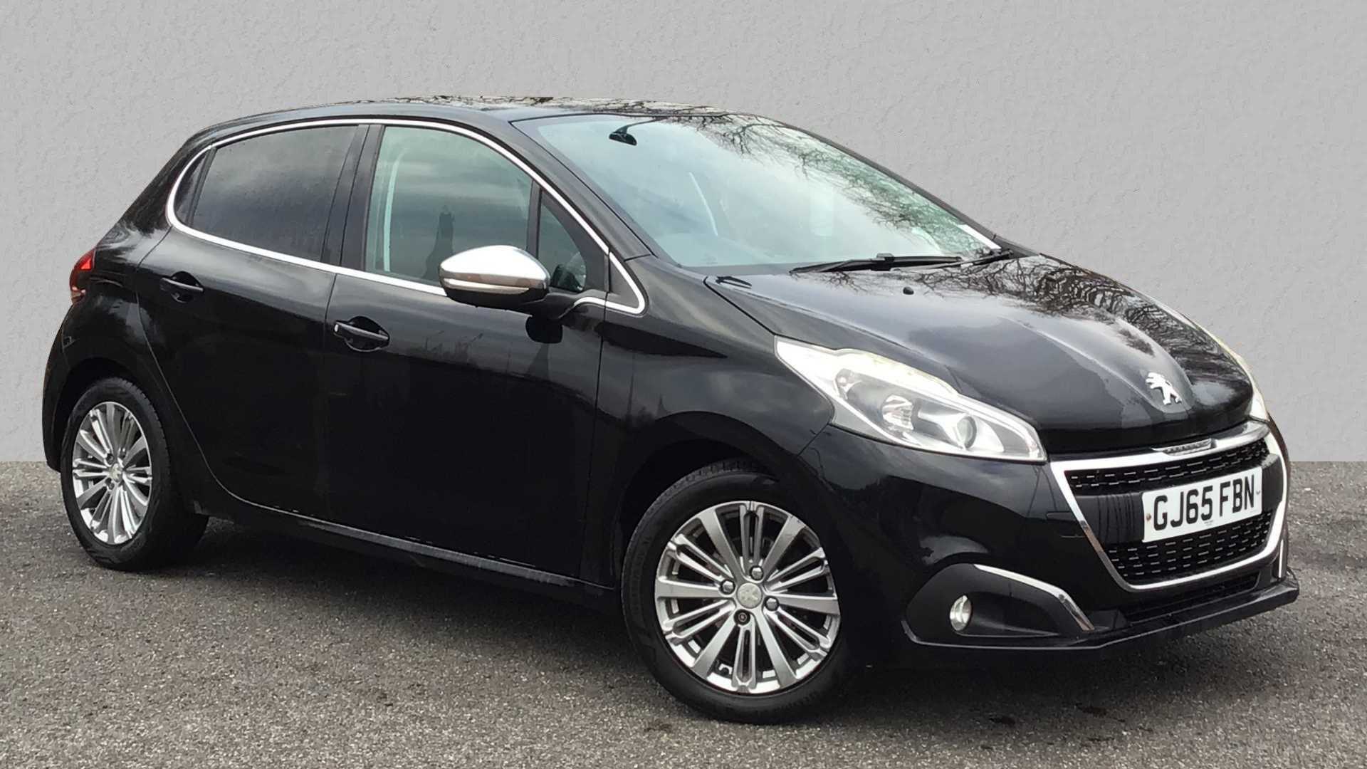 Main listing image - Peugeot 208