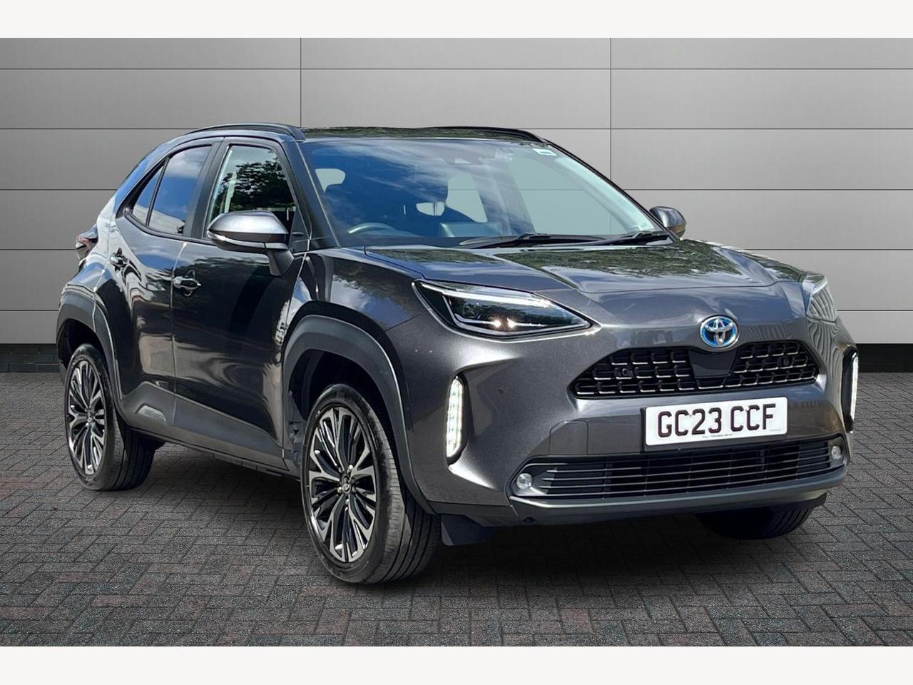 Main listing image - Toyota Yaris Cross