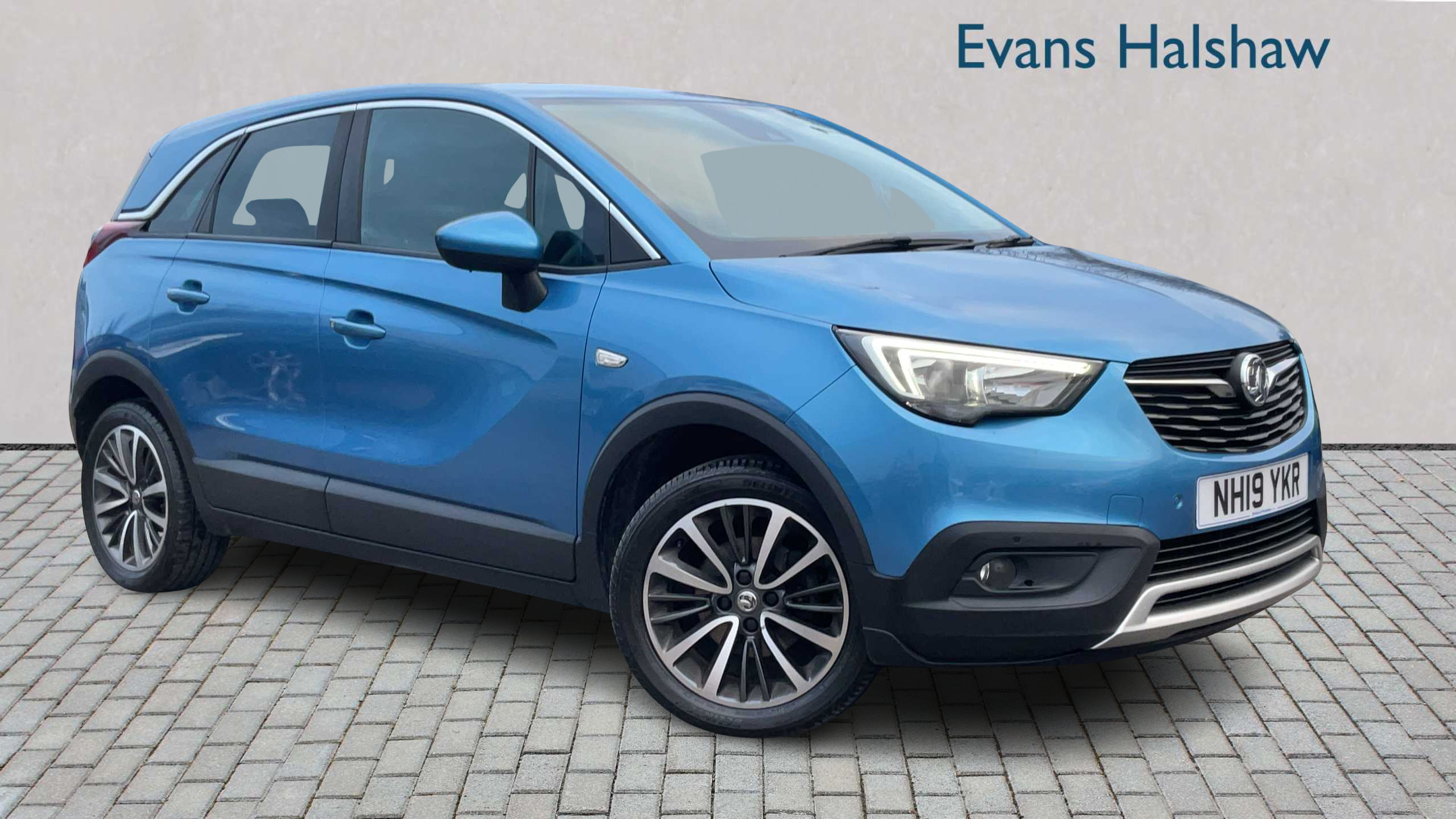 Main listing image - Vauxhall Crossland X