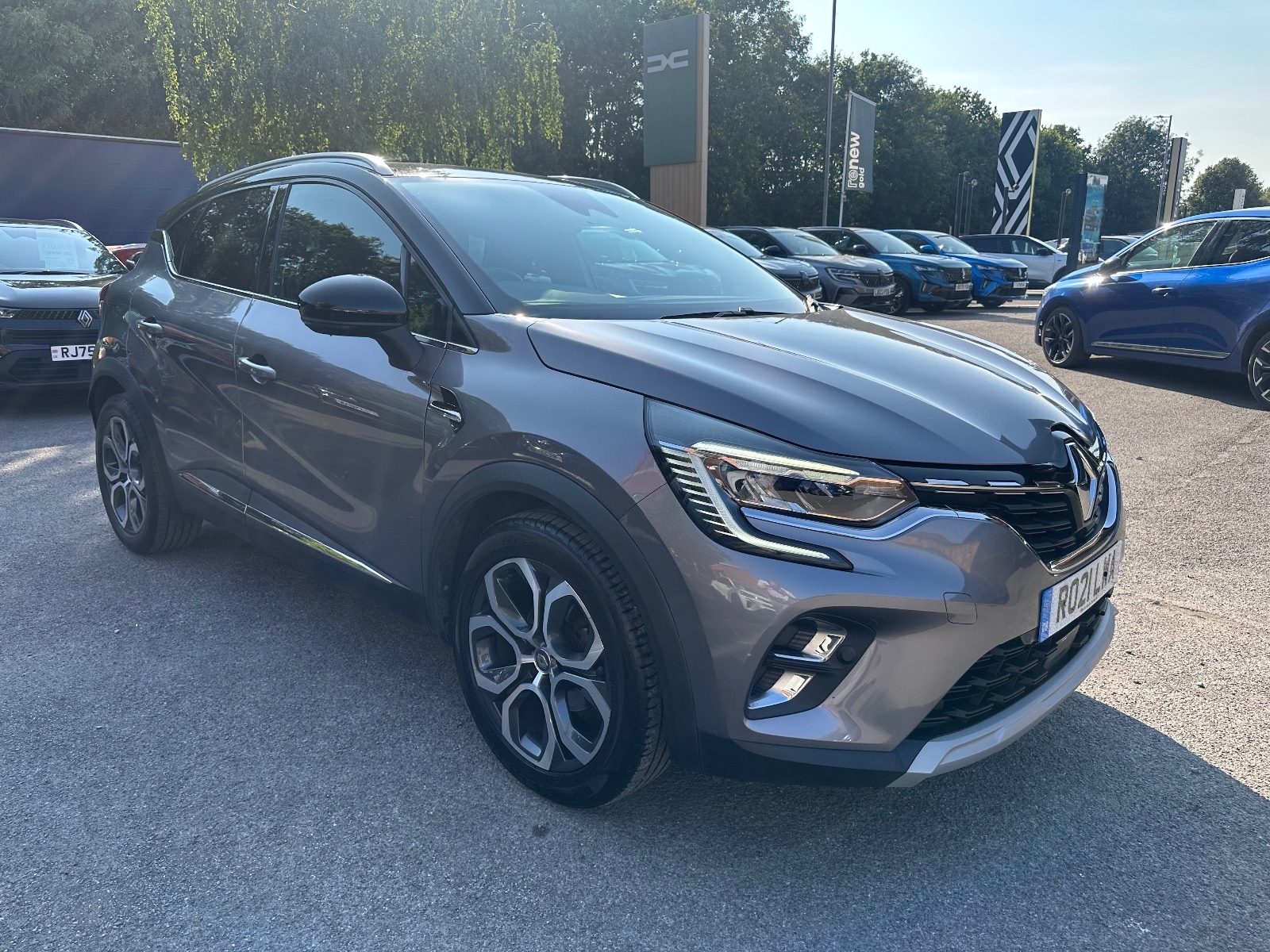 Main listing image - Renault Captur