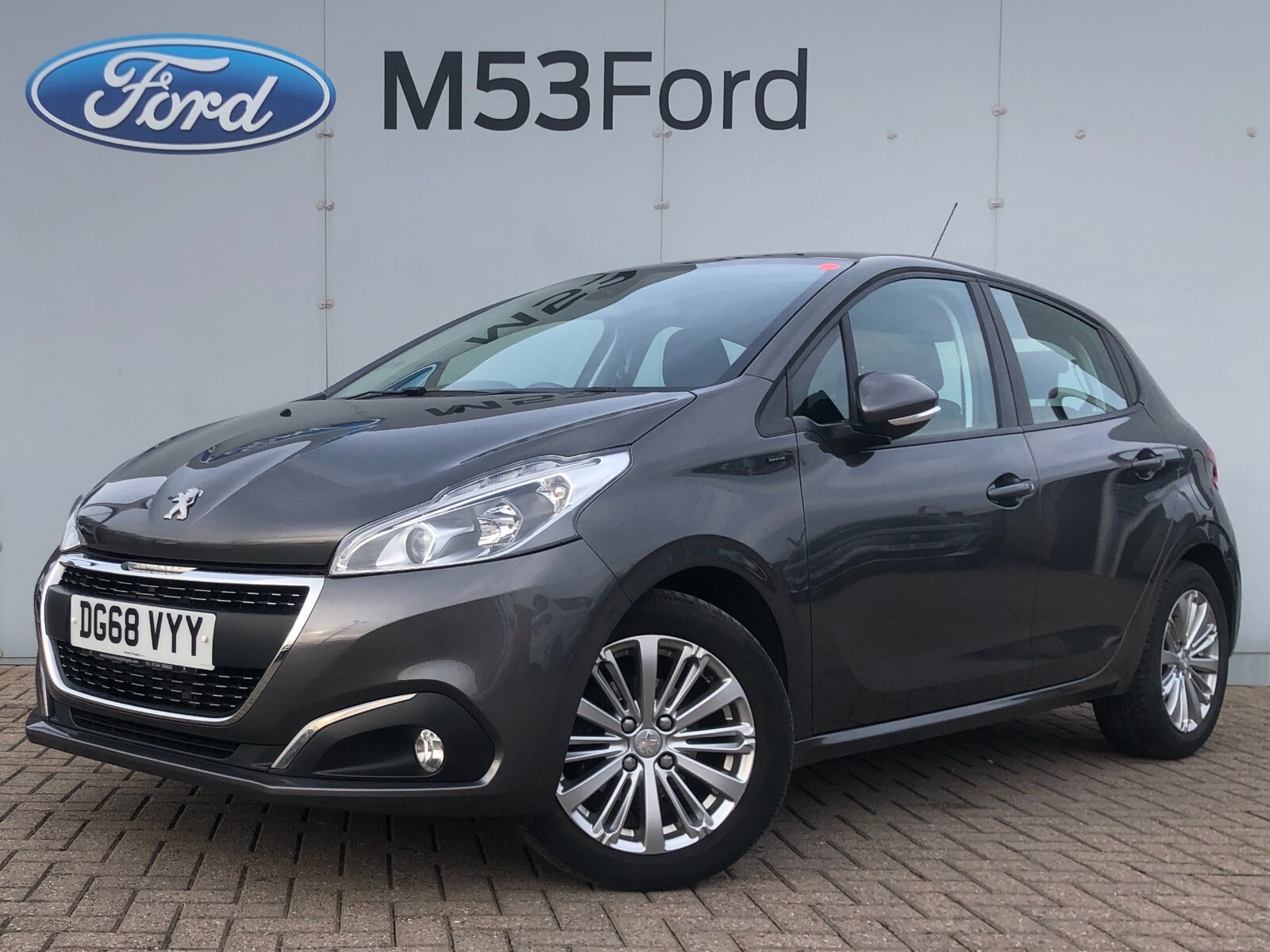 Main listing image - Peugeot 208