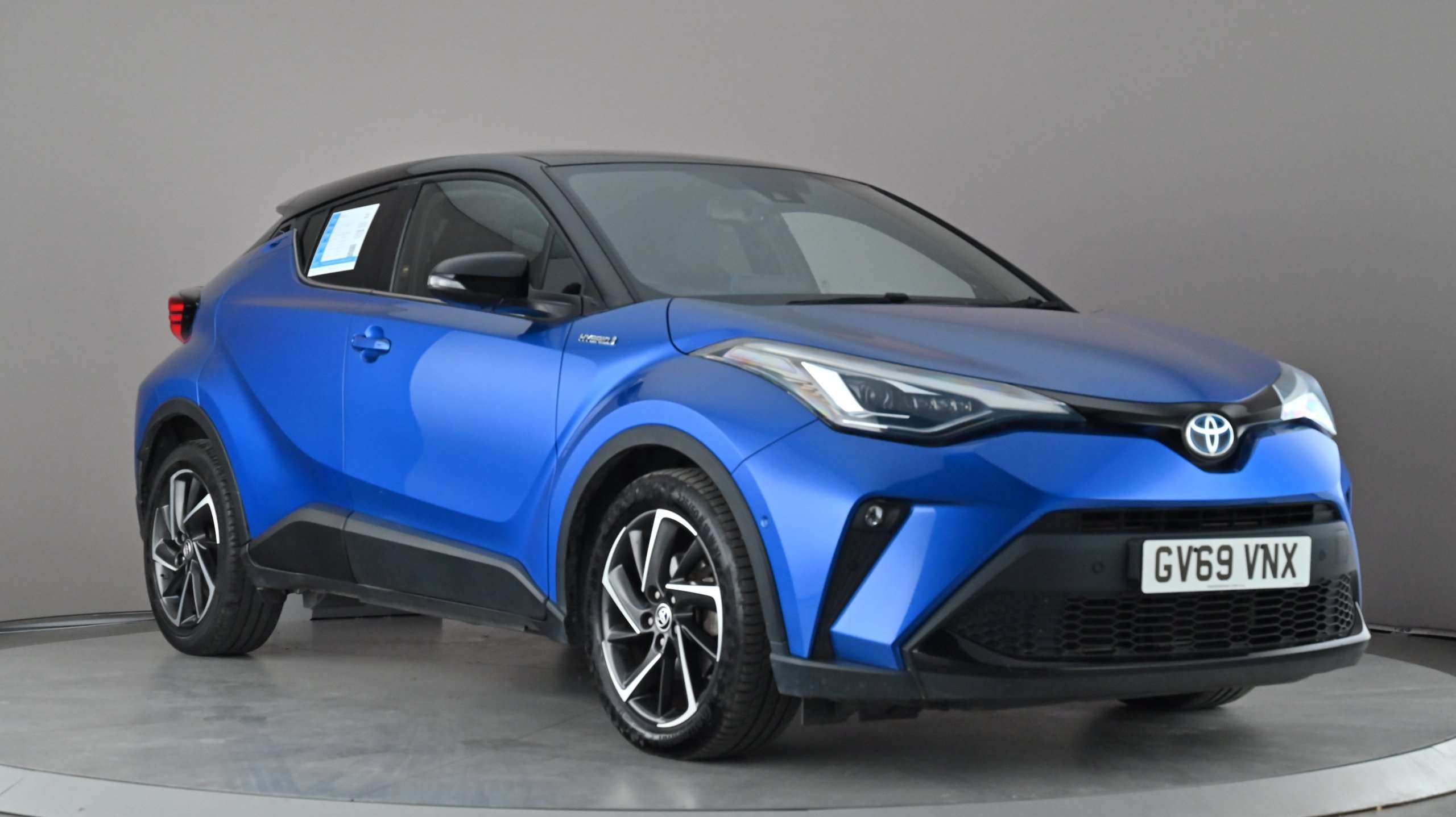 Main listing image - Toyota C-HR