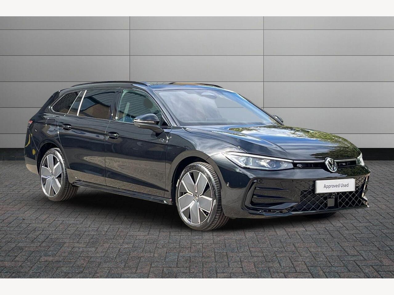 Main listing image - Volkswagen Passat Estate