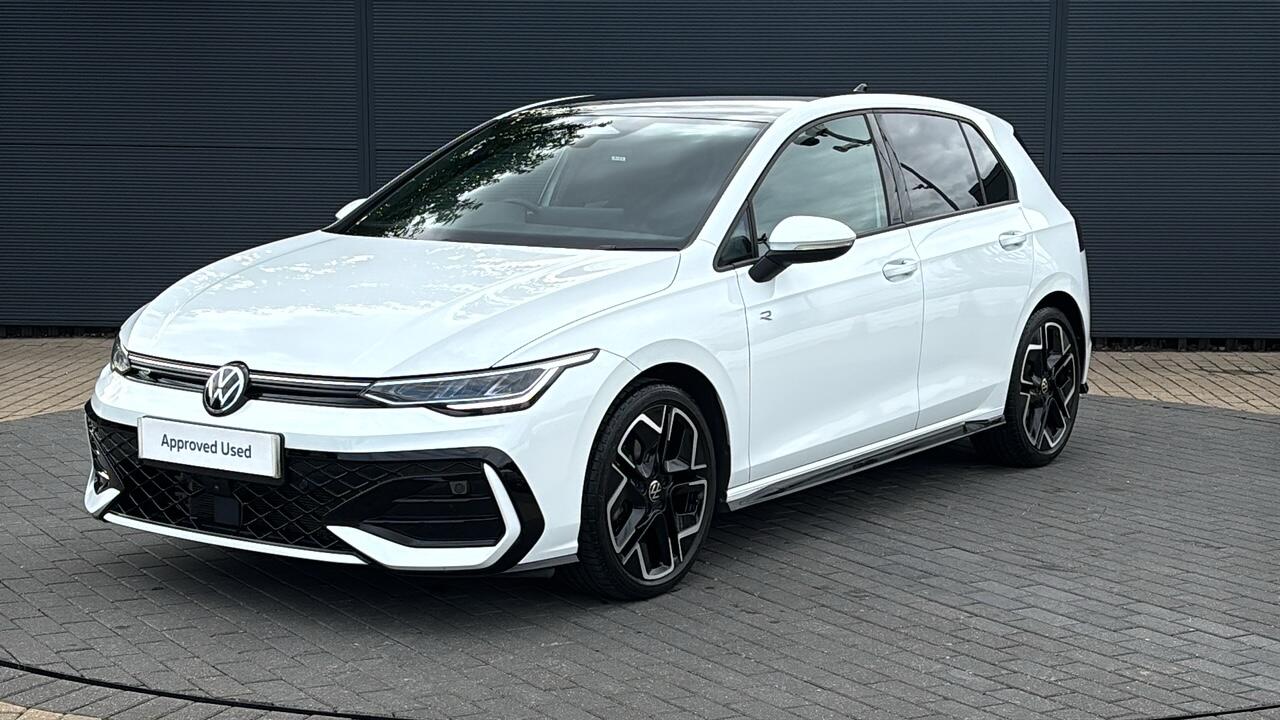 Main listing image - Volkswagen Golf